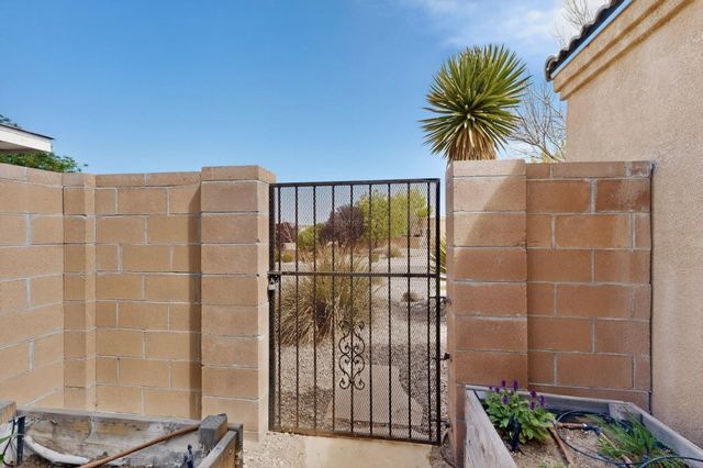 4419 Riverhill Drive NW, Albuquerque, NM 87120