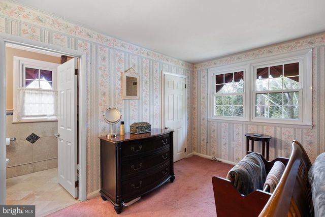 2412 CHATHAM DR, Wilmington, DE 19803