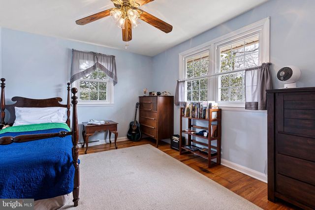 2412 CHATHAM DR, Wilmington, DE 19803