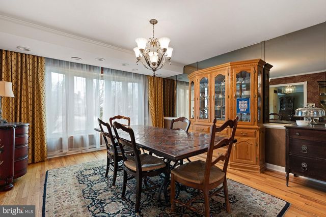 2412 CHATHAM DR, Wilmington, DE 19803