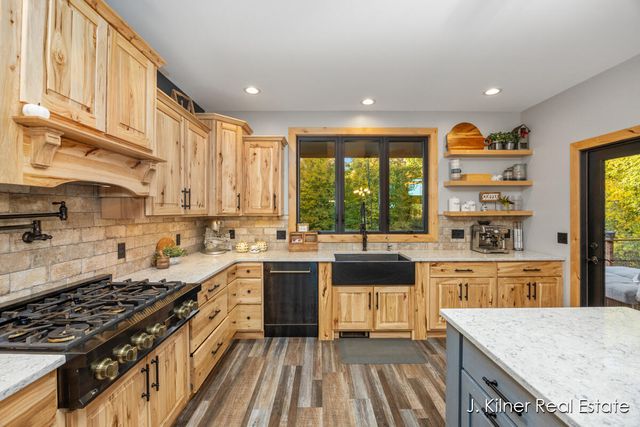 4390 22 Mile Road NW, Kent City, MI 49330