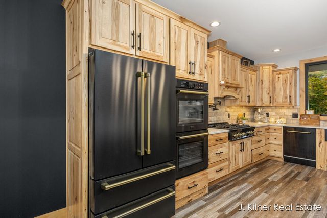 4390 22 Mile Road NW, Kent City, MI 49330