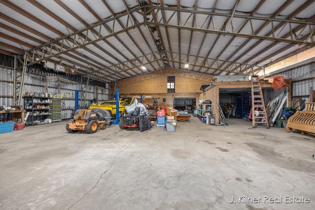 4390 22 Mile Road NW, Kent City, MI 49330