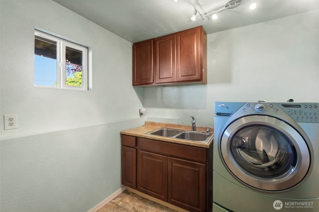 407 Veralene Wy SW, Everett, WA 98203