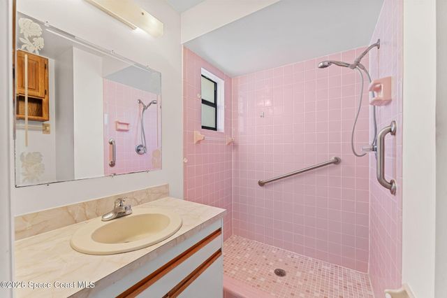 960 Pineland Drive, Rockledge, FL 32955