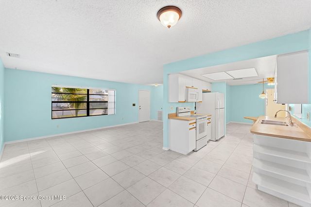 960 Pineland Drive, Rockledge, FL 32955