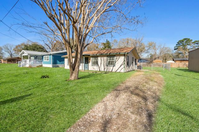 192 Miller Road, Livingston, TX 77351