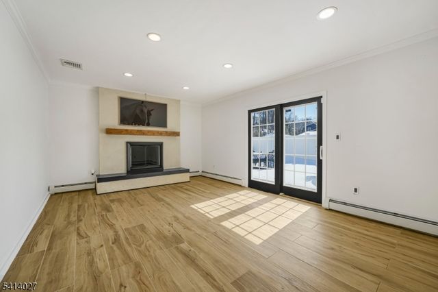 15 Glen Rd, Parsippany-troy Hills Twp., NJ 07054