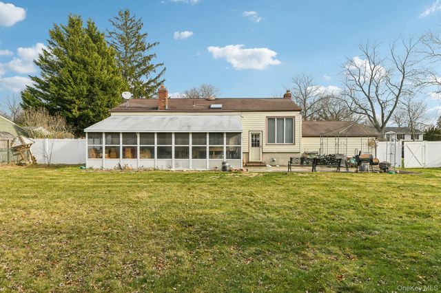 44 Nadine Lane, Port Jefferson Station, NY 11776