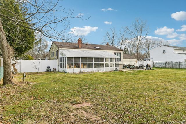 44 Nadine Lane, Port Jefferson Station, NY 11776