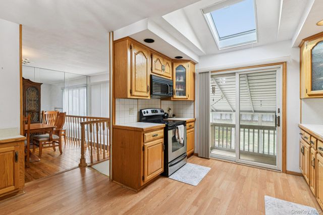 44 Nadine Lane, Port Jefferson Station, NY 11776