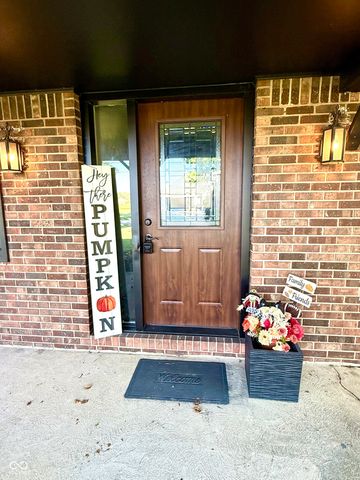 1328 N 300 E, Anderson, IN 46012