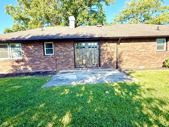 1328 N 300 E, Anderson, IN 46012