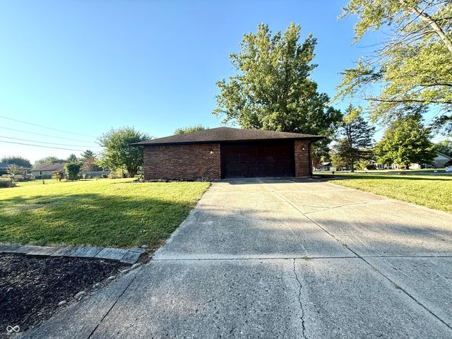 1328 N 300 E, Anderson, IN 46012