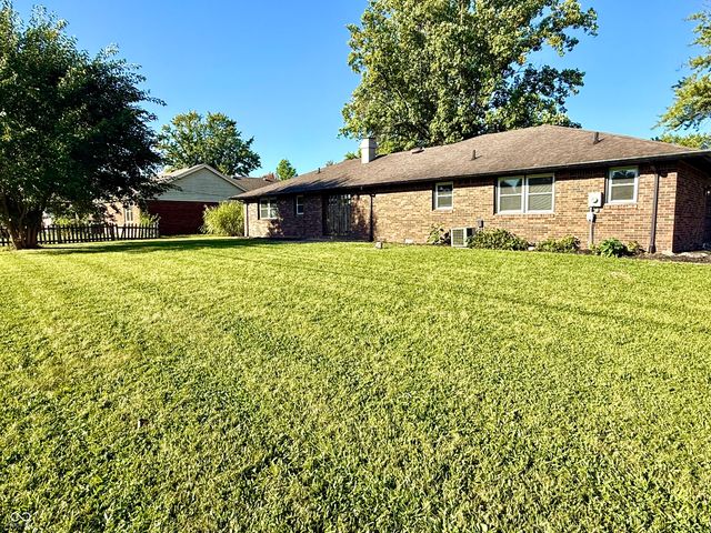 1328 N 300 E, Anderson, IN 46012