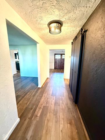 1328 N 300 E, Anderson, IN 46012