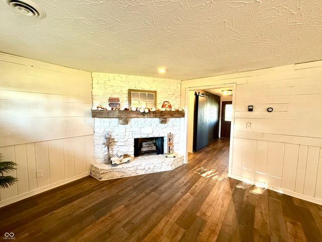 1328 N 300 E, Anderson, IN 46012