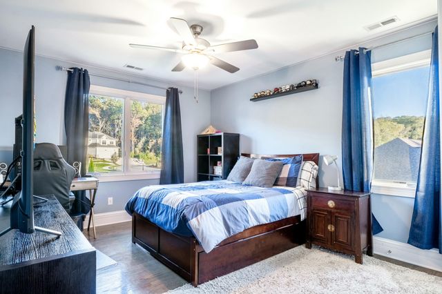 3804 Brigata Drive, Valparaiso, IN 46385