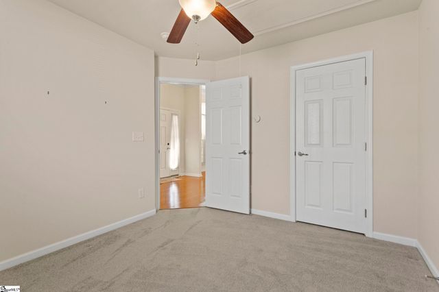 567 Shoreline Boulevard, Boiling Springs, SC 29316