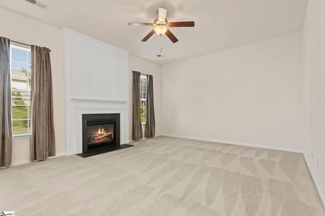 567 Shoreline Boulevard, Boiling Springs, SC 29316