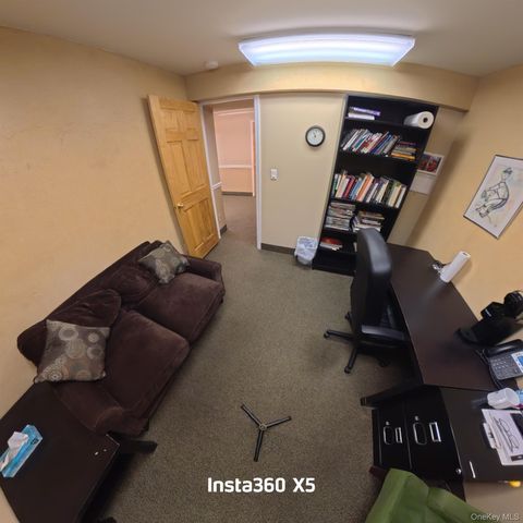 302 Willis Avenue, Mineola, NY 11501