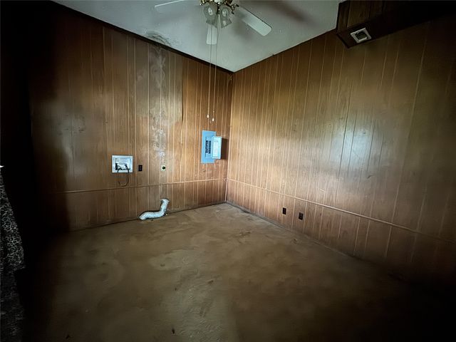 3909 Smothers Road, Caney City, TX 75148