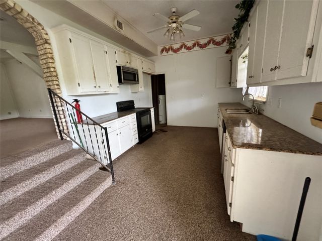 3909 Smothers Road, Caney City, TX 75148