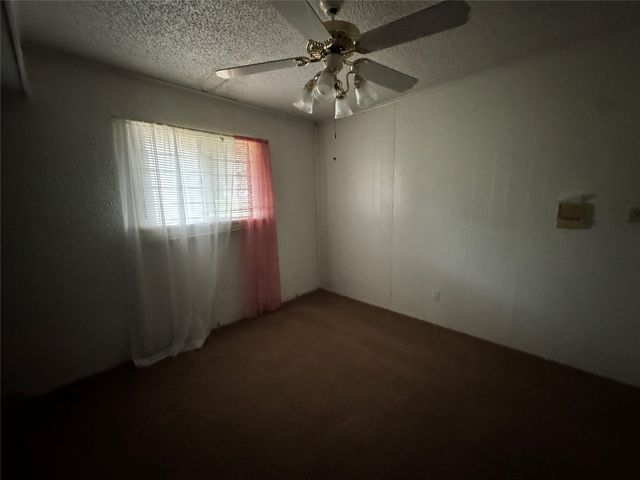3909 Smothers Road, Caney City, TX 75148