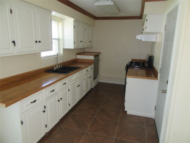 2912 25th Street N, Houston, TX 77590