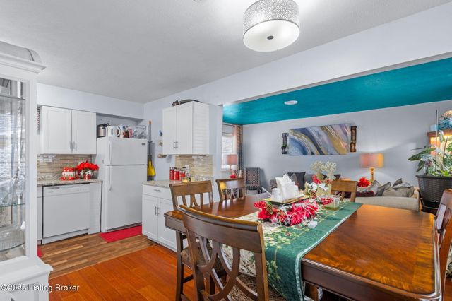 5314 Adkins Rd, Louisville, KY 40219