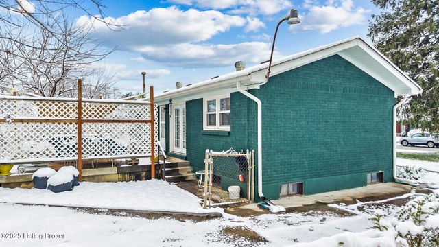 5314 Adkins Rd, Louisville, KY 40219