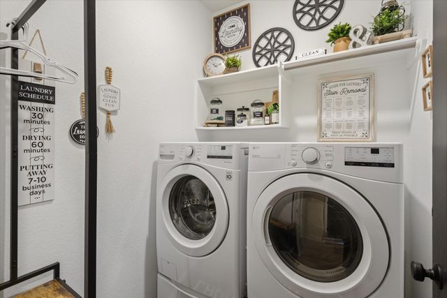 732 Scenic Lake Drive, La Marque, TX 77568