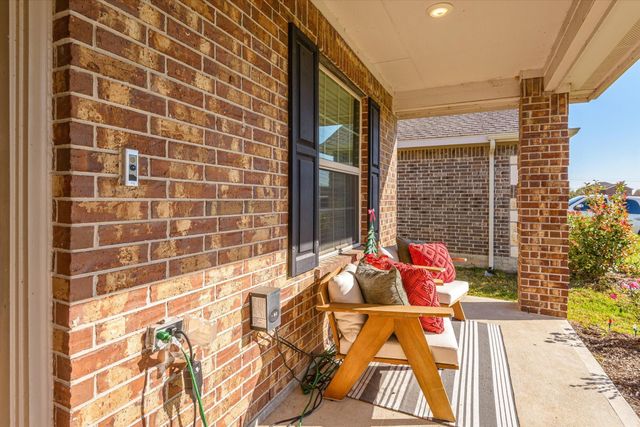 732 Scenic Lake Drive, La Marque, TX 77568