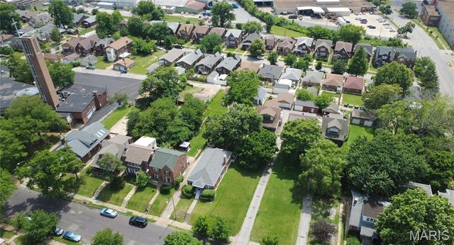 3930 Meramec Street, St Louis, MO 63116