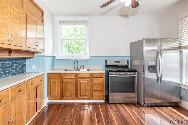 3930 Meramec Street, St Louis, MO 63116