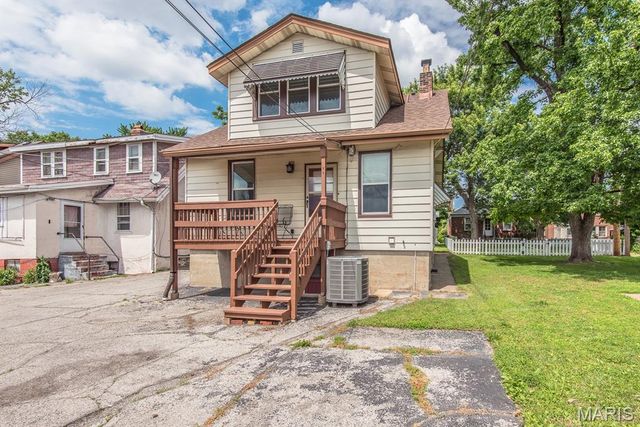 3930 Meramec Street, St Louis, MO 63116