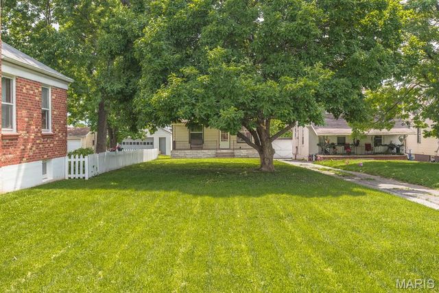 3930 Meramec Street, St Louis, MO 63116