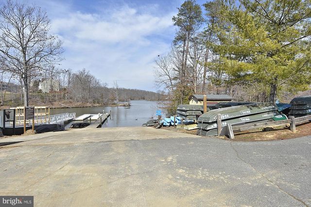 2912 CAMBRIDGE DR, Woodbridge, VA 22192