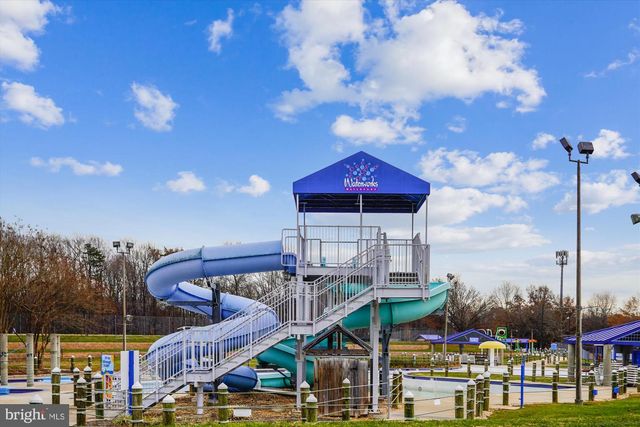 2912 CAMBRIDGE DR, Woodbridge, VA 22192