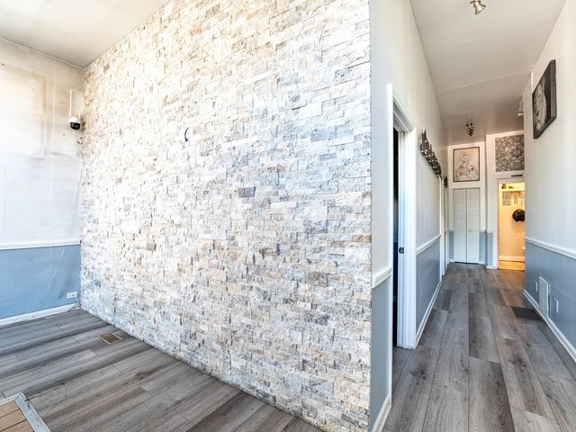 2242 N Western Avenue, Chicago, IL 60647