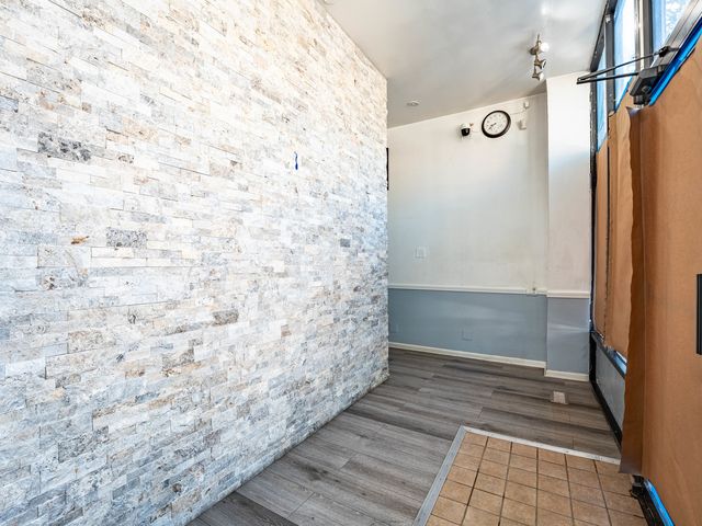 2242 N Western Avenue, Chicago, IL 60647