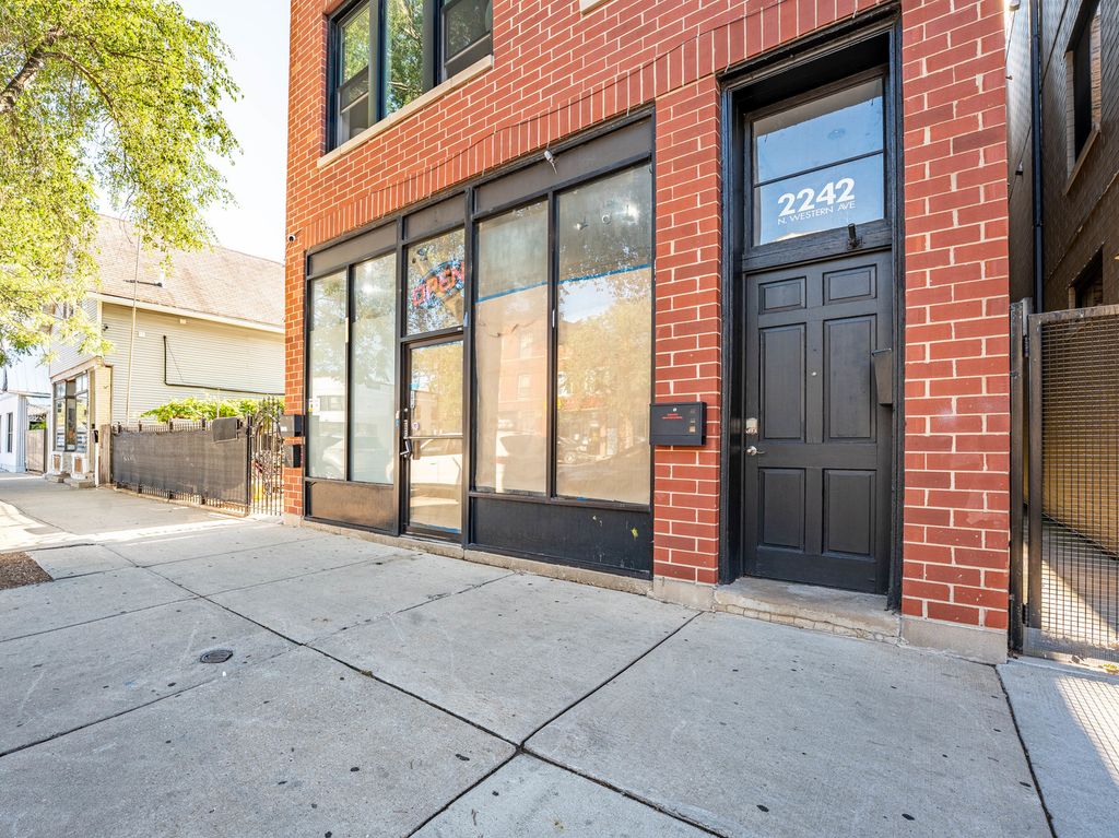 2242 N Western Avenue, Chicago, IL 60647