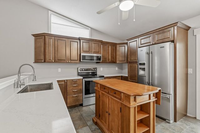 1615 S Brandon St, Wichita, KS 67207