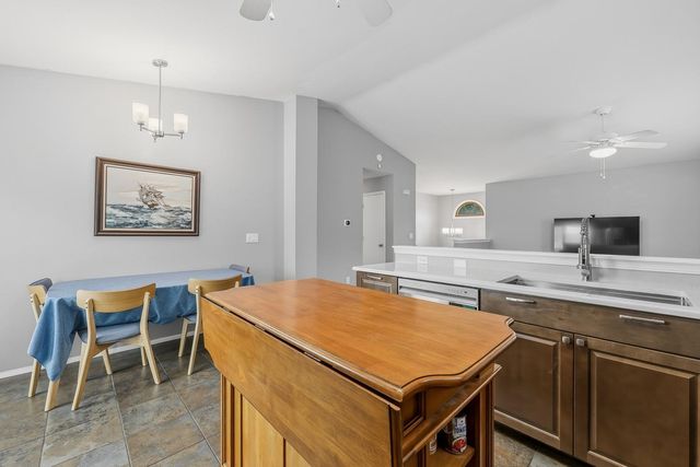 1615 S Brandon St, Wichita, KS 67207