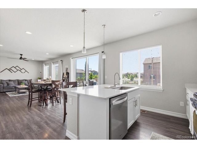 7237 S Scottsburg Way, Aurora, CO 80016