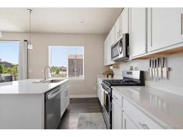 7237 S Scottsburg Way, Aurora, CO 80016