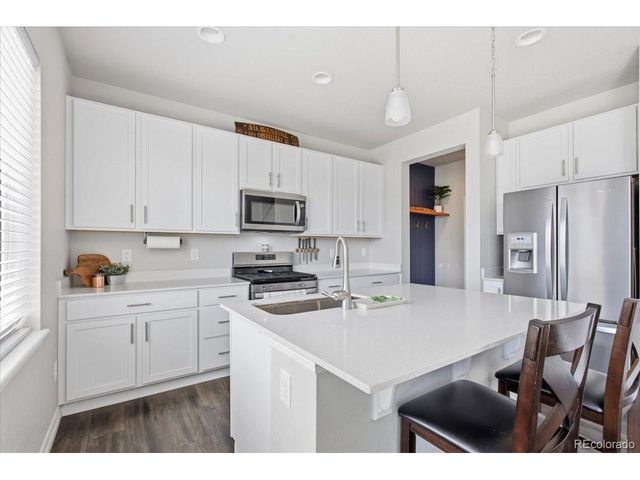 7237 S Scottsburg Way, Aurora, CO 80016