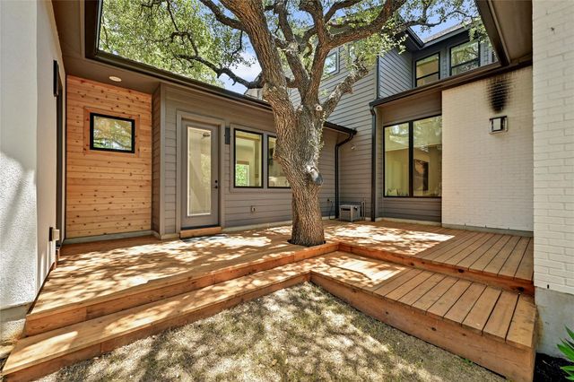 18405 Georgetown DR, Jonestown, TX 78645