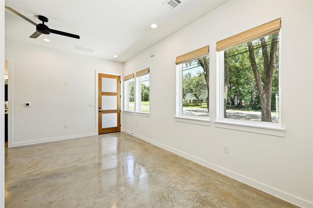 18405 Georgetown DR, Jonestown, TX 78645