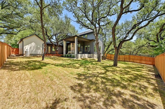 18405 Georgetown DR, Jonestown, TX 78645